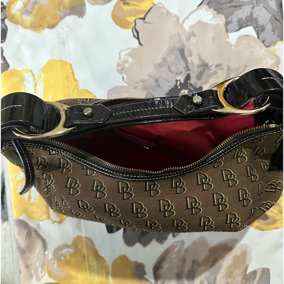 DOONEY & BOURKE Logo Monogramed Zippered Shoulder Bag - Picture 5 of 15